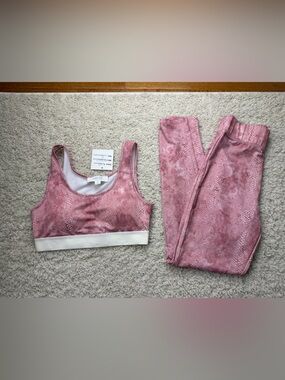 Small Peach Love Rose Snakeprint Sports Bra + Legging Set